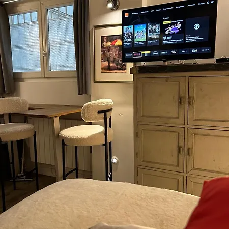 Et Style Unique Apartment Paris